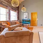 Nilikuru D9 By Interhome *